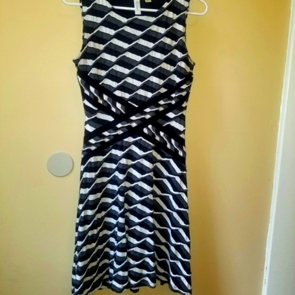 Tacera Fit and flare dress size s
